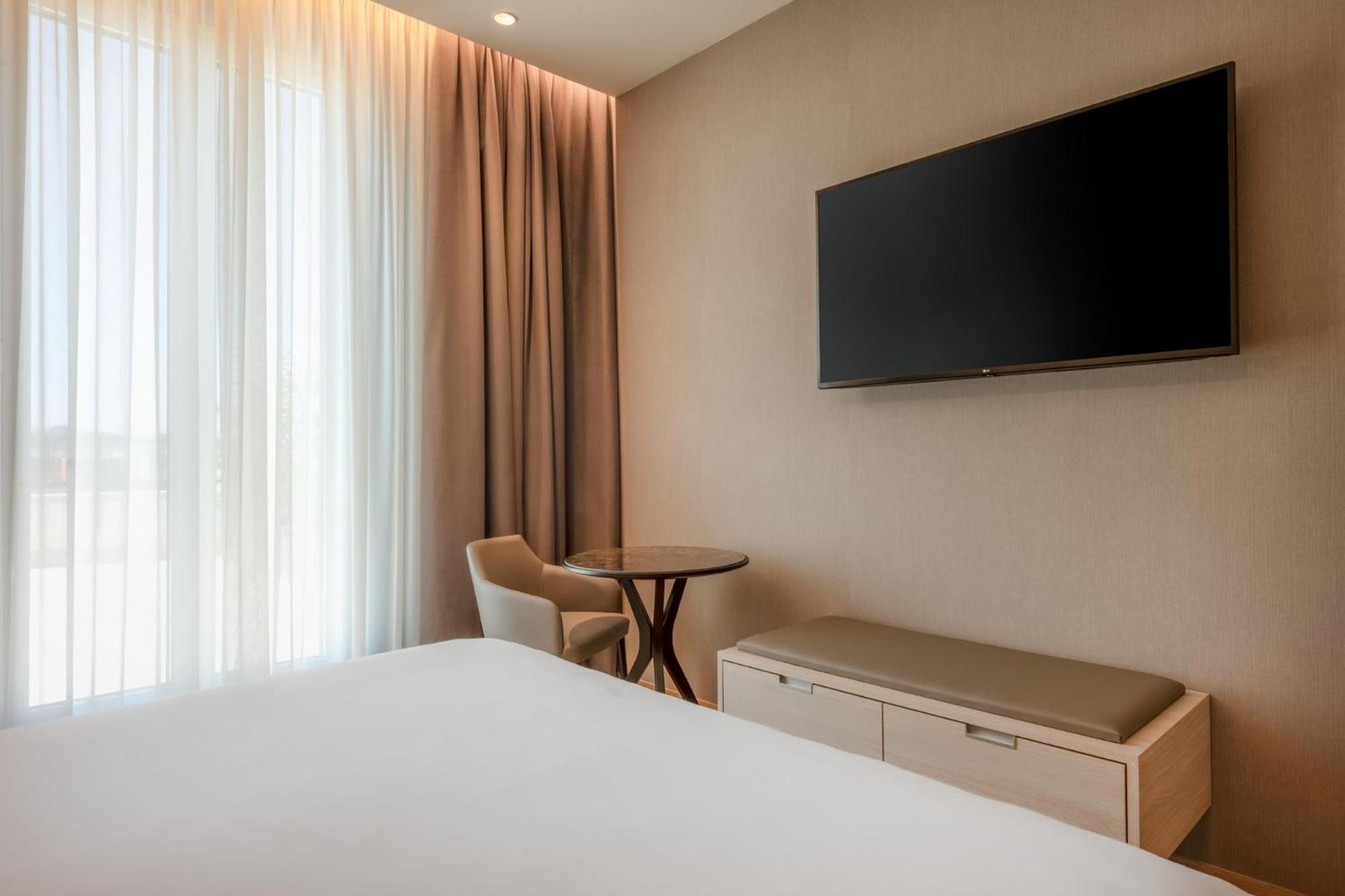 Ac By Marriott Clodio